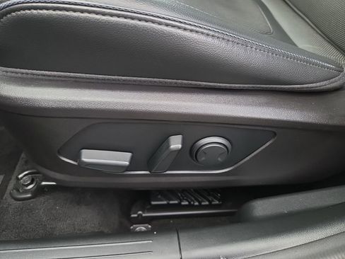 Used 2022 Hyundai Tucson Limited image 19