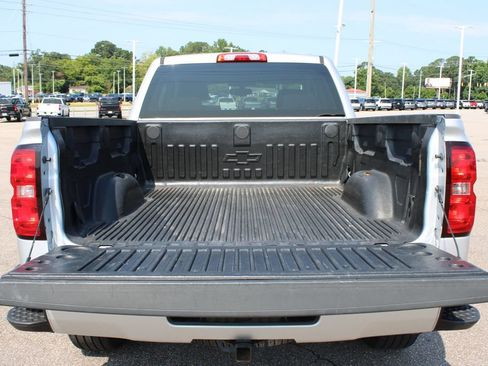 Used 2018 Chevrolet Silverado 1500 LT w/ All Star Edition AWD/4WD image 17