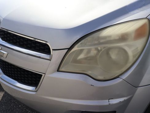 Used 2010 Chevrolet Equinox LS FWD image 3