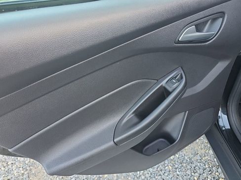 Used 2014 Ford Focus SE image 14