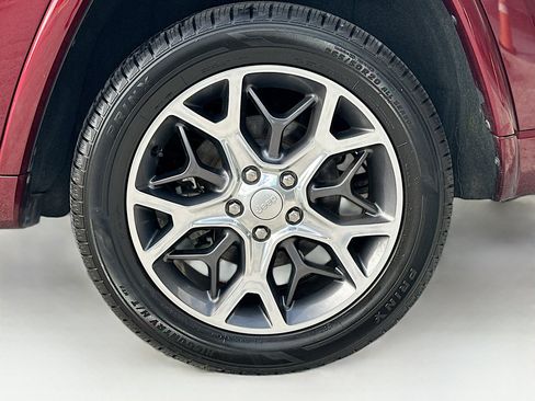 Used 2020 Jeep Grand Cherokee Overland image 39