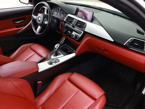 Used 2020 BMW 430i xDrive Coupe w/ M Sport Package AWD/4WD image 21