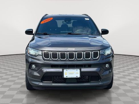 Used 2024 Jeep Compass Latitude w/ Altitude Special Edition AWD/4WD image 2
