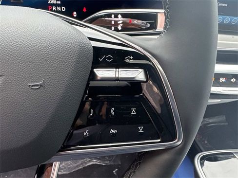 New 2025 Cadillac Lyriq Luxury image 25