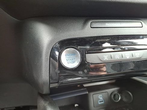 Used 2023 Ford Escape ST-Line w/ Tech Pack #1 AWD/4WD image 21