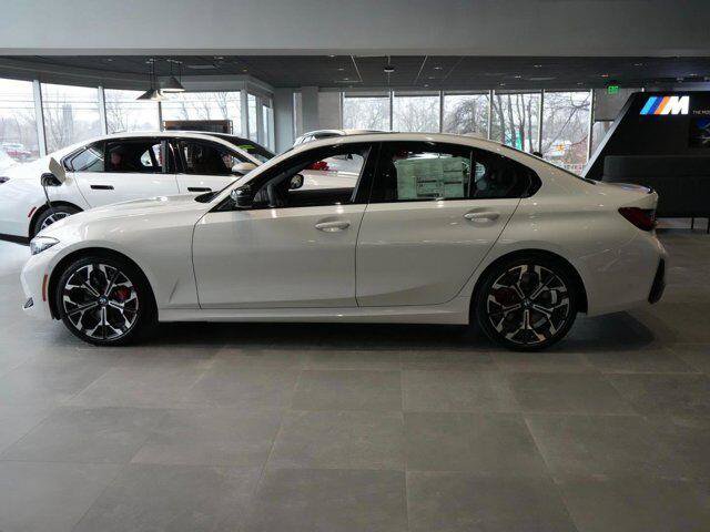Used 2026 BMW 330i xDrive Sedan w/ M Sport Package AWD/4WD image 14
