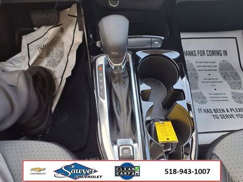 Used 2025 Chevrolet Trax LT w/ LT Convenience Package image 20