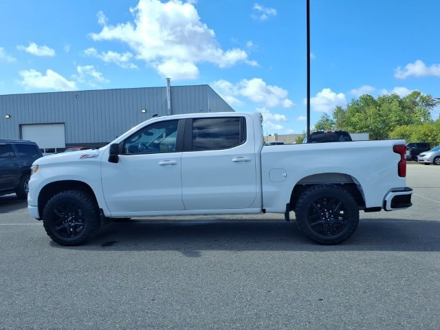 Used 2022 Chevrolet Silverado 1500 RST w/ Z71 Off-Road Package AWD/4WD image 8