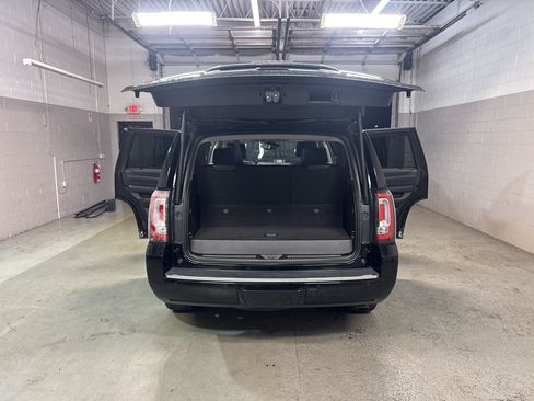 Used 2016 GMC Yukon Denali w/ Open Road Package AWD/4WD image 13