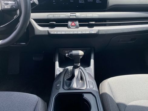 Used 2025 Kia K4 FWD image 11