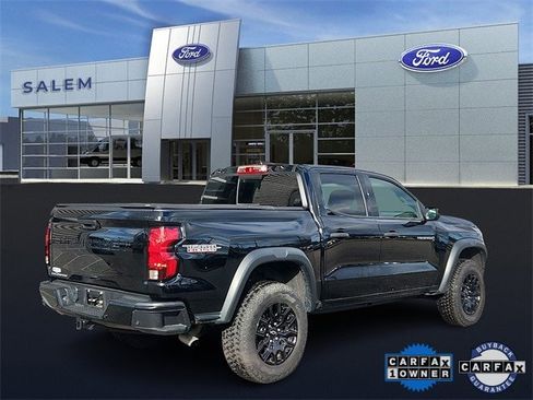 Used 2024 Chevrolet Colorado Trail Boss w/ Advanced Trailering Package image 3