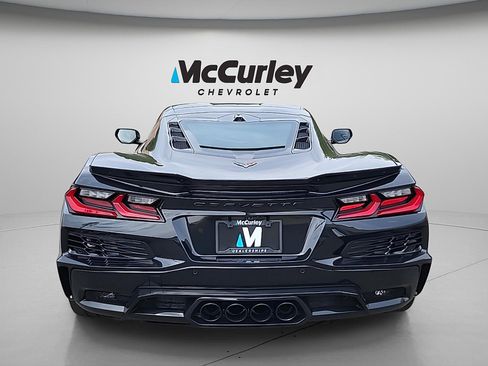 Used 2023 Chevrolet Corvette Z06 RWD image 6