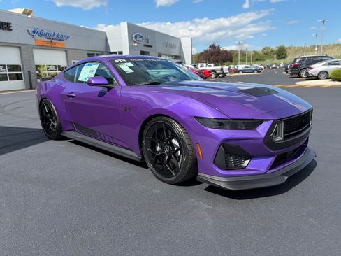 New 2026 Ford Mustang GT Premium w/ GT Performance Package RWD image 4