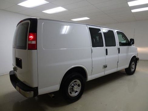 Used 2021 Chevrolet Express 2500 w/ Driver Convenience Package image 6