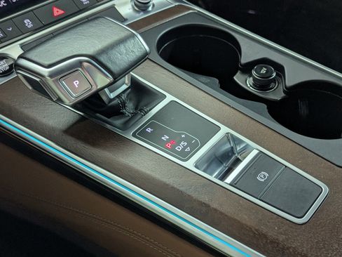 Used 2021 Audi A6 Premium Plus image 25