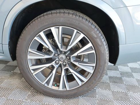 Used 2022 Volvo XC90 T6 Momentum w/ Advanced Package AWD/4WD image 19