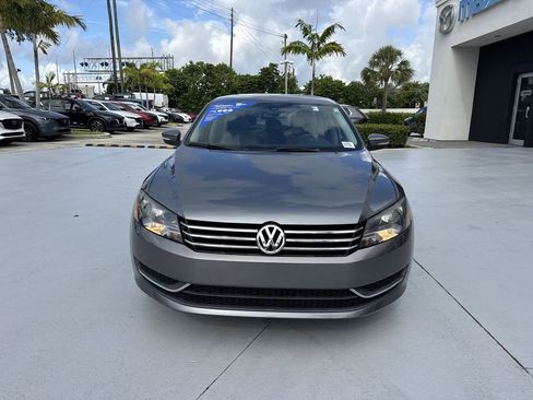 Used 2014 Volkswagen Passat 1.8T SE FWD image 8