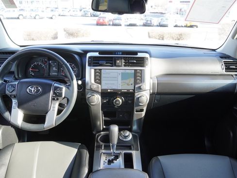 Certified 2022 Toyota 4Runner SR5 Premium image 25