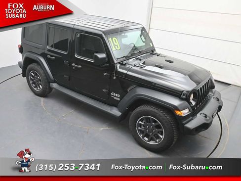 Used 2019 Jeep Wrangler Unlimited Sport S image 29