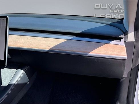 Used 2022 Tesla Model 3 Long Range image 17