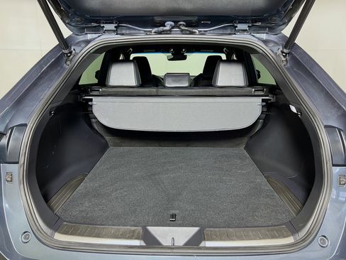 Certified 2021 Toyota Venza XLE w/ Softex Package AWD/4WD image 22