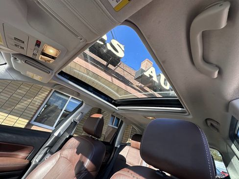 Used 2017 Subaru Forester 2.5i Touring image 7