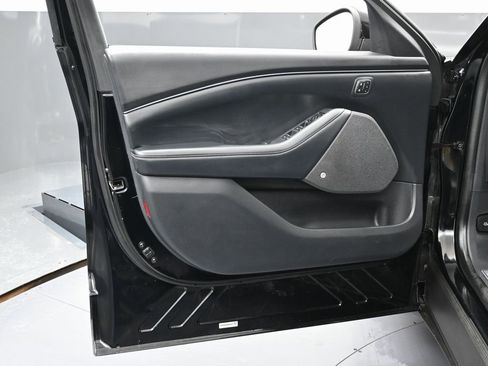 Used 2022 Ford Mustang Mach-E Premium image 40