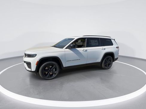 New 2026 Jeep Grand Cherokee L Limited AWD/4WD image 4