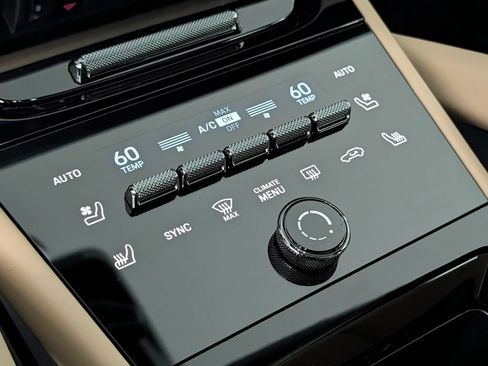 New 2026 Porsche Cayenne Coupe AWD/4WD image 33