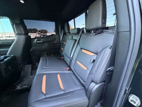 Used 2026 GMC Sierra 1500 AT4 w/ AT4 Premium Package AWD/4WD image 9