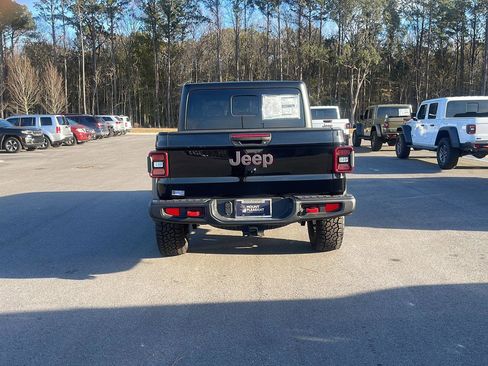 New 2025 Jeep Gladiator Rubicon image 6