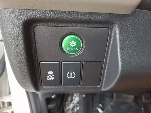 Used 2022 Honda HR-V LX image 23