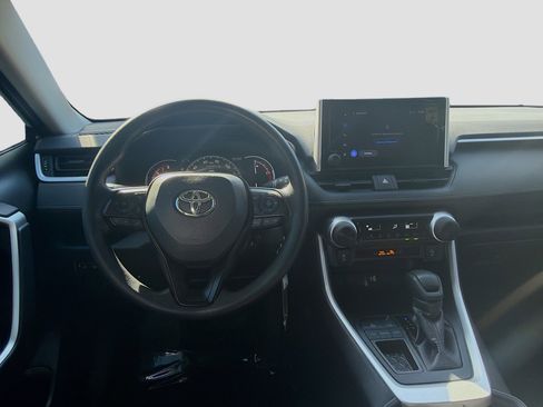 Used 2025 Toyota RAV4 LE image 20