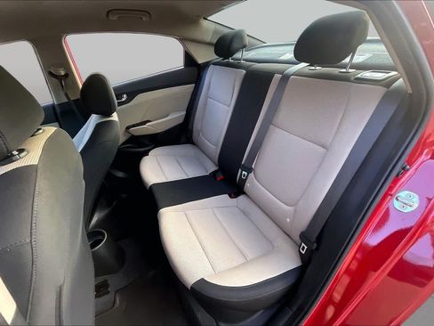 Used 2022 Hyundai Accent SE FWD image 20