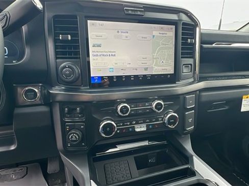 New 2025 Ford F250 Lariat w/ Lariat Ultimate Package image 32