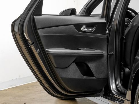 Used 2024 Kia Forte GT-Line w/ GT-Line Premium Package image 41