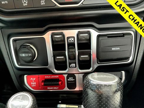Used 2021 Jeep Gladiator Mojave image 32