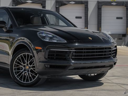 Used 2019 Porsche Cayenne AWD/4WD image 13