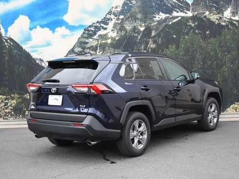 Used 2025 Toyota RAV4 XLE AWD/4WD image 3