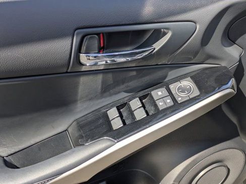 Used 2016 Lexus IS 200t RWD image 13