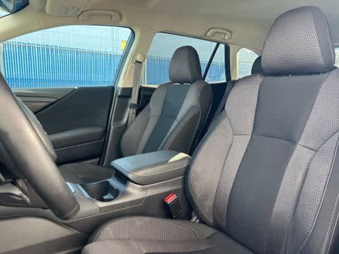 Used 2022 Subaru Outback Premium image 13
