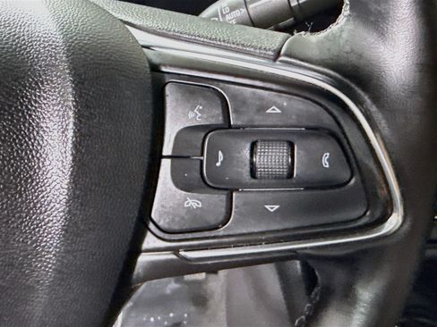 Used 2025 Buick Envista Avenir FWD image 15