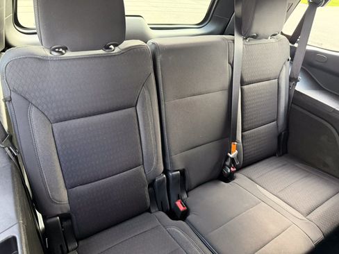Certified 2024 GMC Yukon SLE w/ Max Trailering Package AWD/4WD image 38