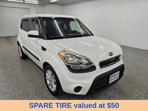 Used 2013 Kia Soul + FWD image 3