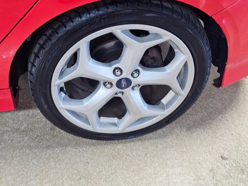 Used 2014 Ford Focus ST w/ Equipment Group 202A image 42