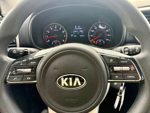 Used 2021 Kia Sportage LX AWD/4WD image 15