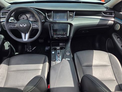 Used 2023 INFINITI QX50 Luxe FWD image 13