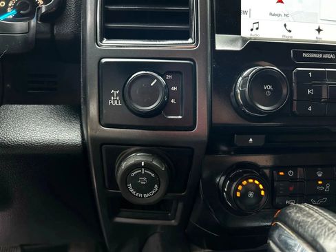 Used 2017 Ford F150 XLT w/ Equipment Group 302A Luxury image 26