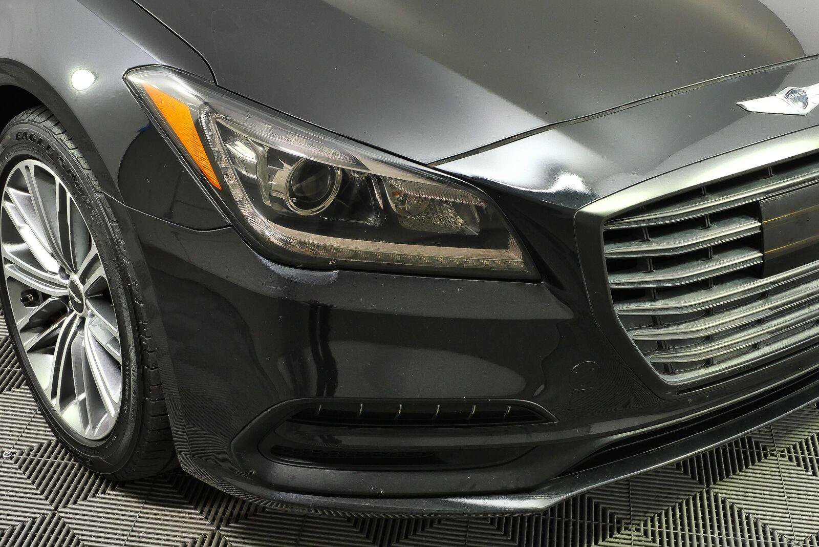 Used 2018 Genesis G80 3.8 RWD image 33