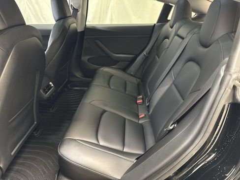 Used 2022 Tesla Model 3 RWD image 13